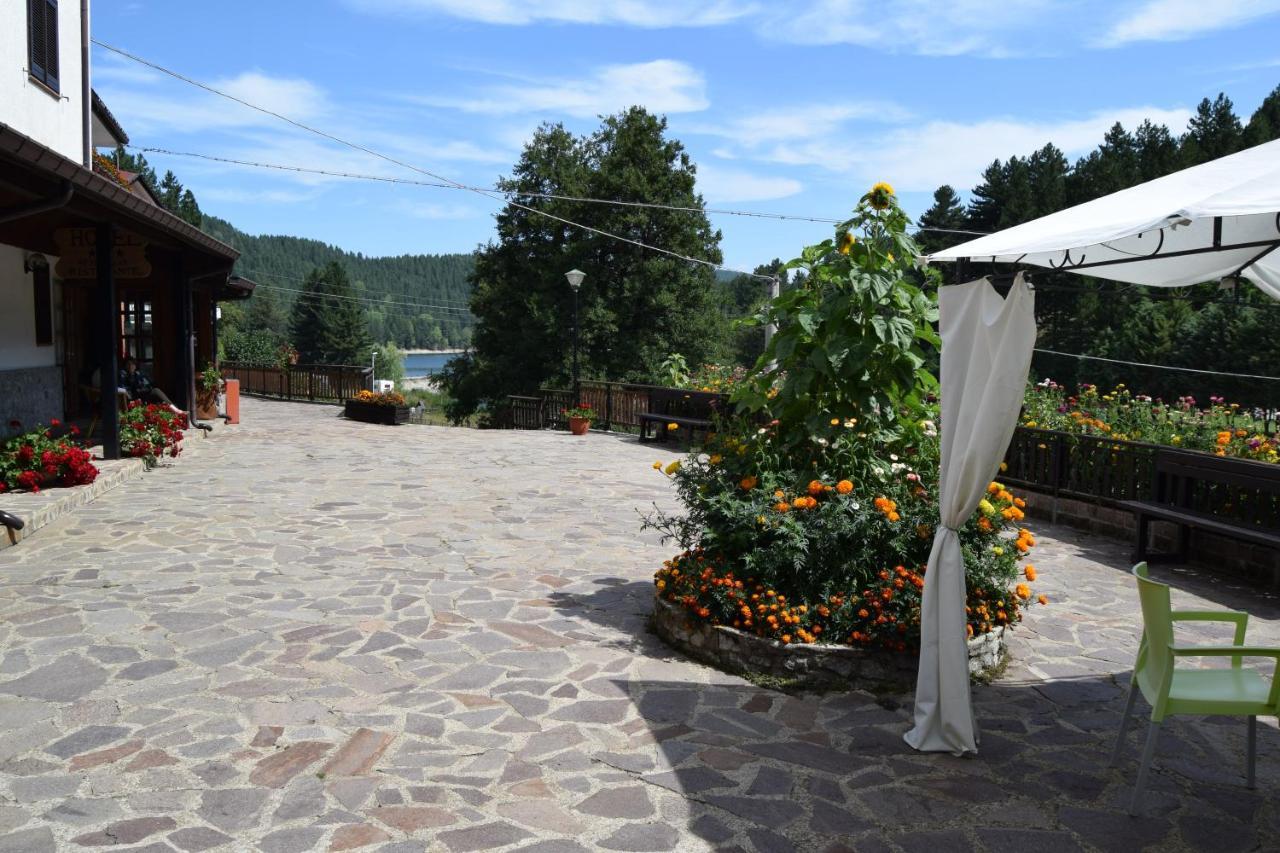 Hotel Lo Sciatore Cotronei Buitenkant foto