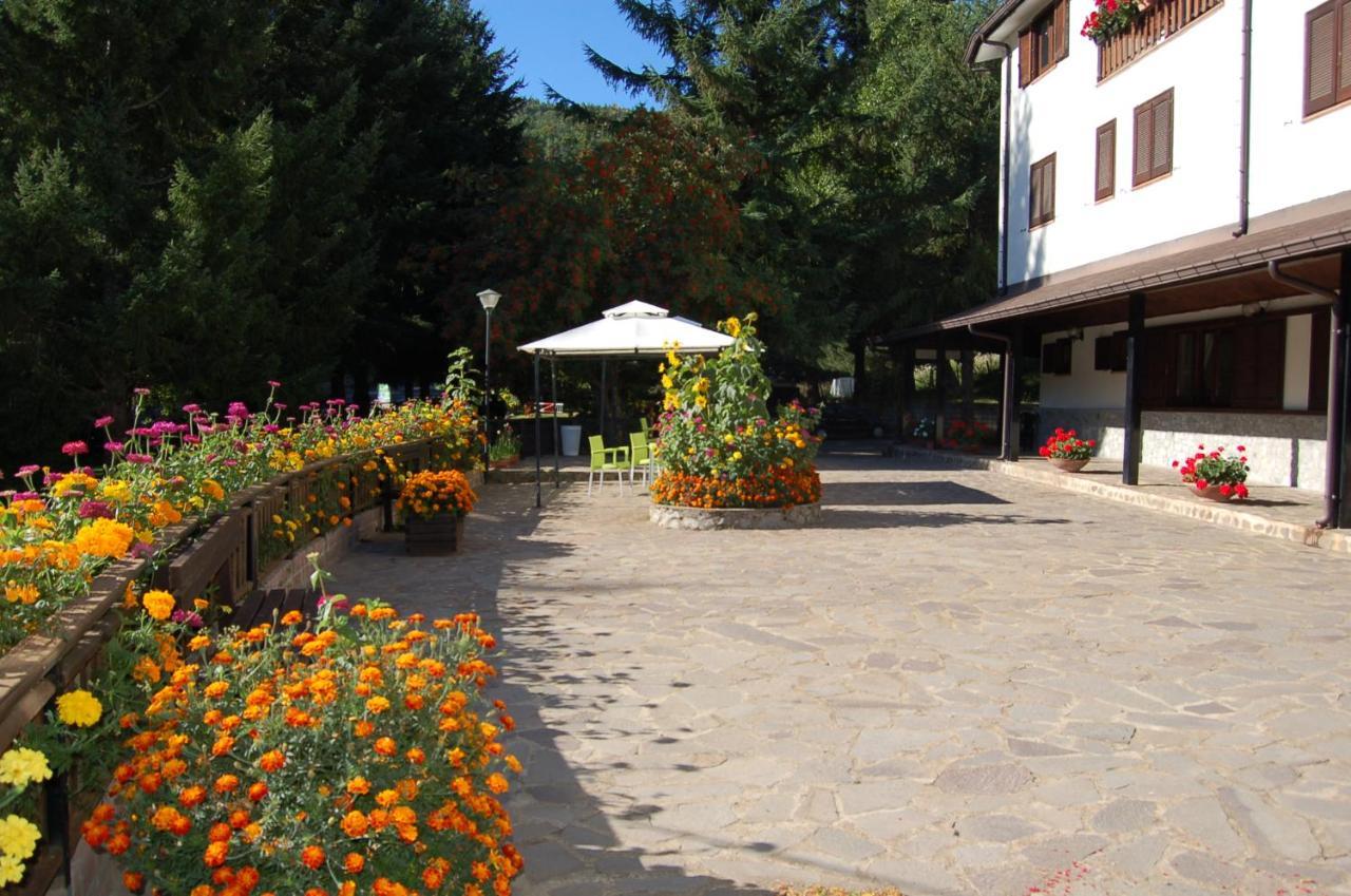 Hotel Lo Sciatore Cotronei Buitenkant foto